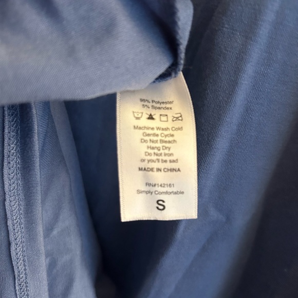 2/$12 Bundle -Lynnae long sleeve top Small - Picture 3 of 4